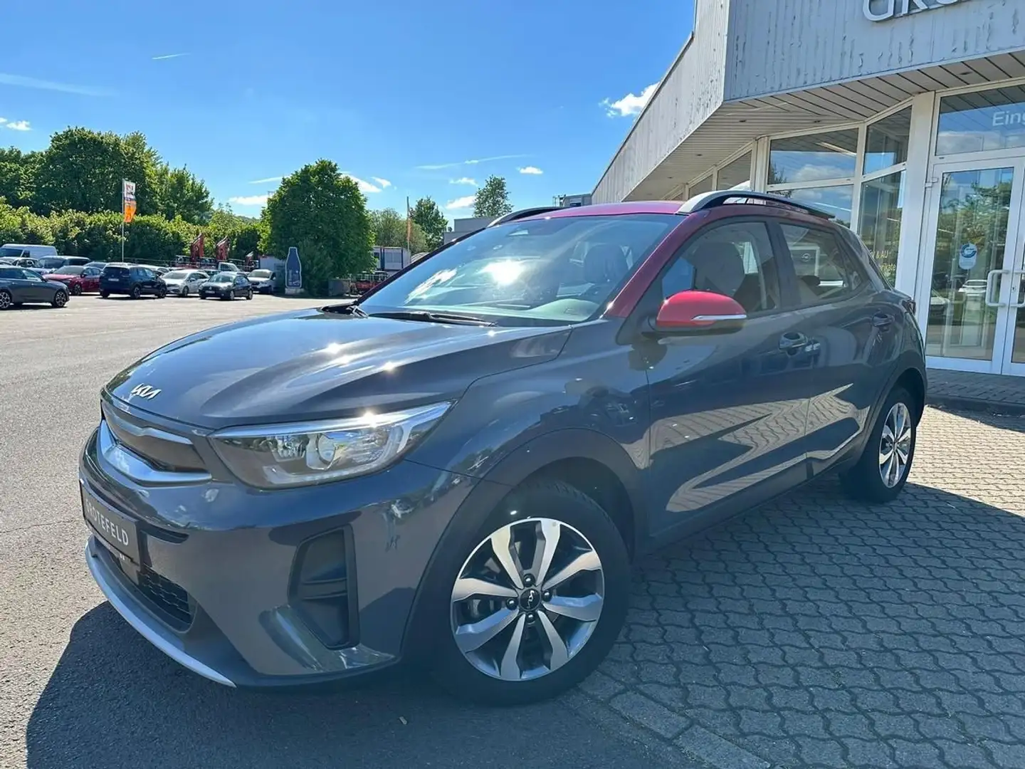 Kia Stonic 1.0 T-GDI Vision + Allwetterreifen Grau - 2