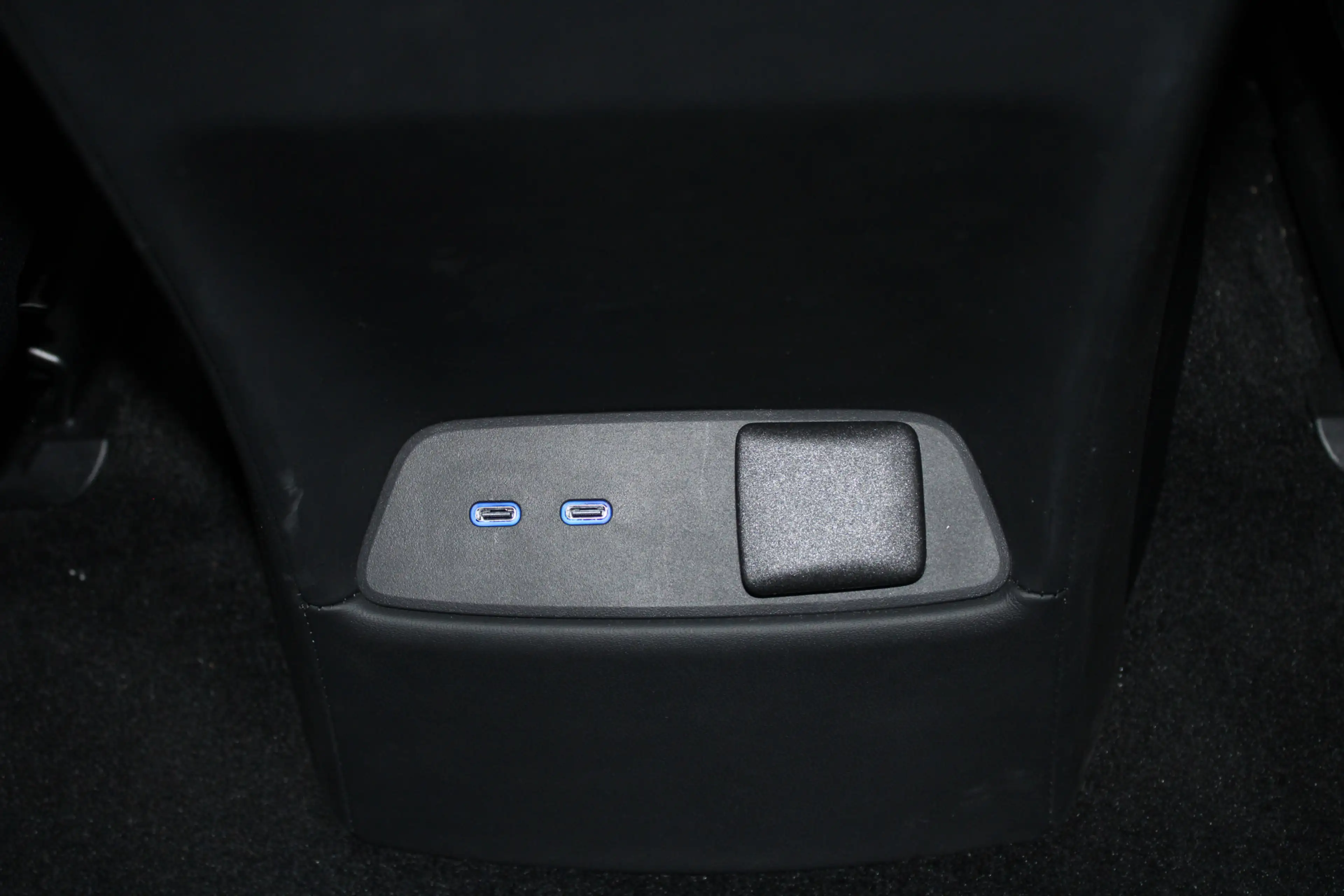 Mercedes-Benz G 63 AMG G MANUFAKTUR magno / 2026 / Massage / BTW / Vol Op — photo 22