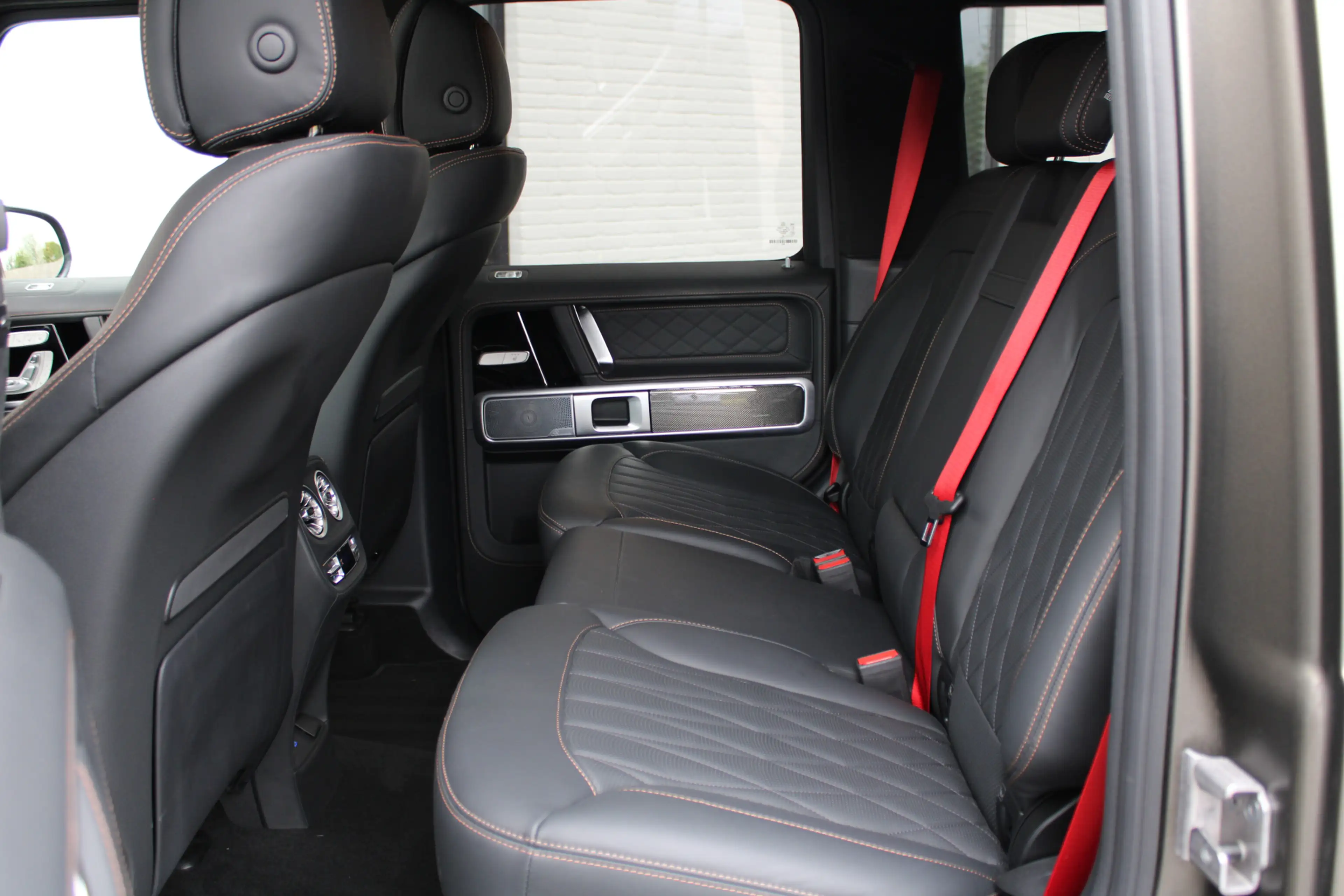 Mercedes-Benz G 63 AMG G MANUFAKTUR magno / 2026 / Massage / BTW / Vol Op — photo 4