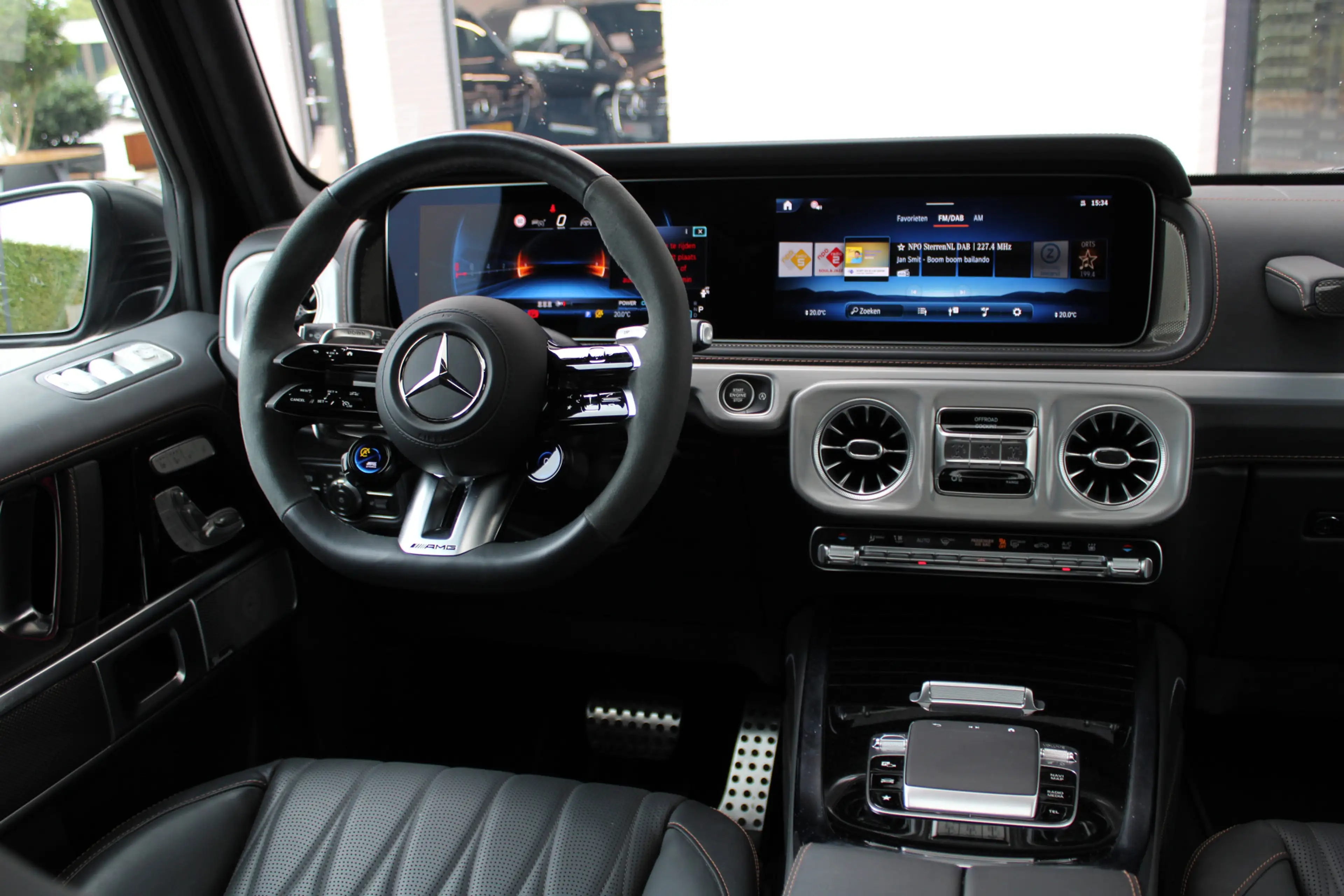 Mercedes-Benz G 63 AMG G MANUFAKTUR magno / 2026 / Massage / BTW / Vol Op — photo 21