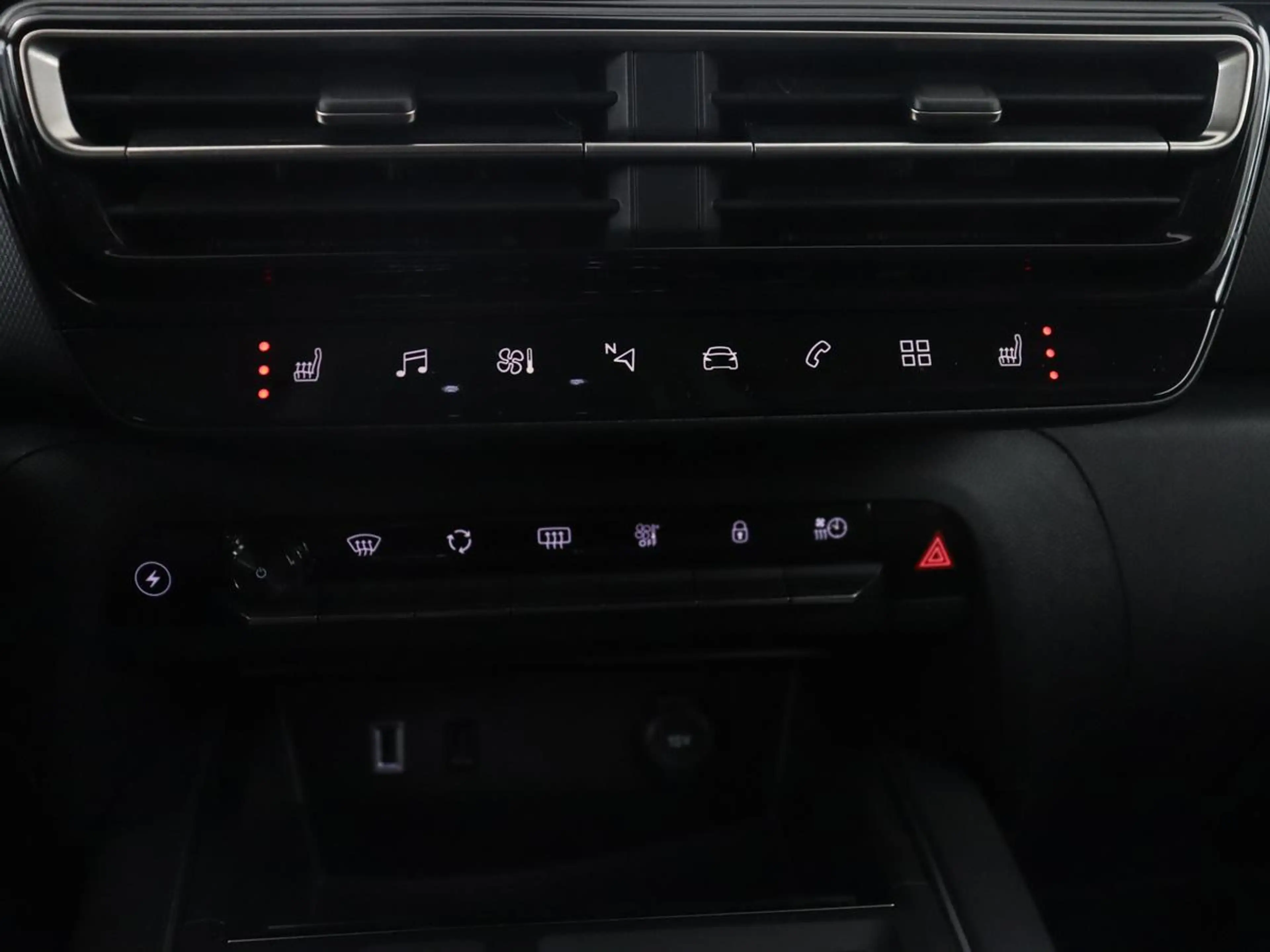 Citroen C5 1.6 Plug-in Hybrid 225 Business Plus | SOH 98,1% | — photo 28