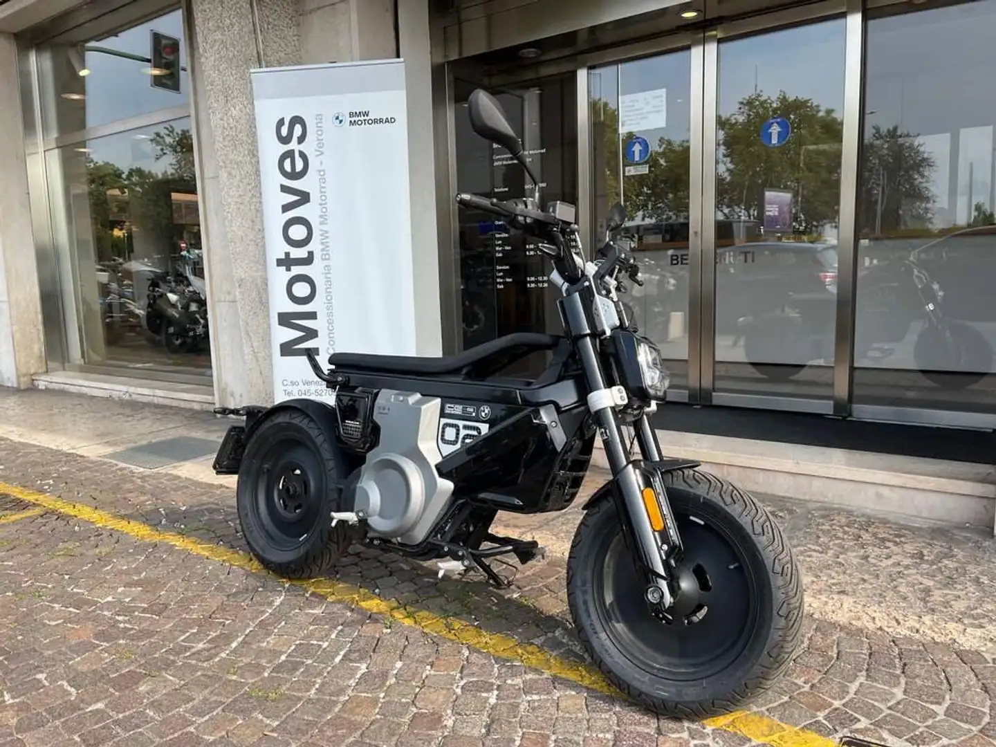 BMW CE 02 11kw Abs Negro - 2