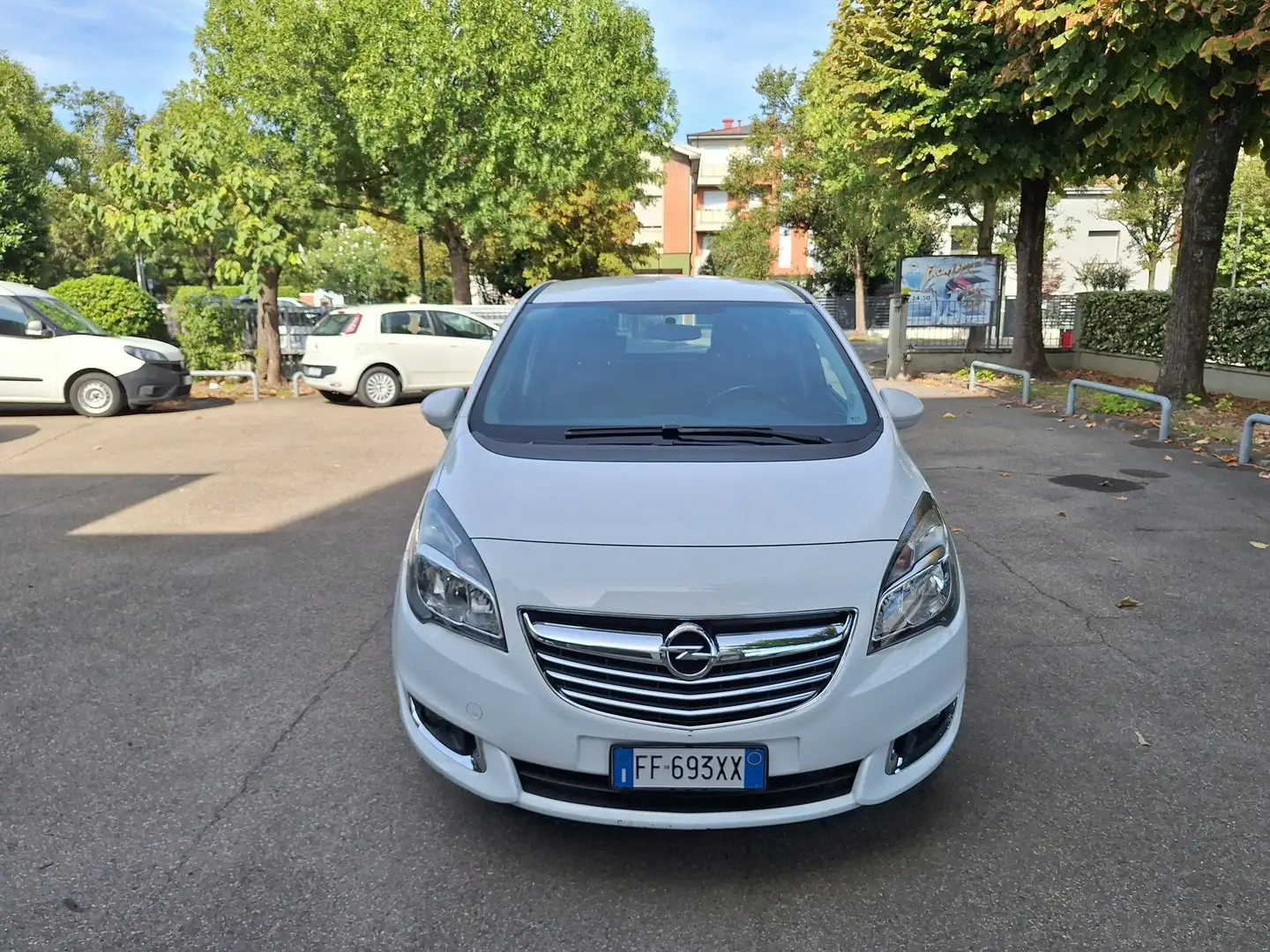 Opel Meriva Meriva II 1.4 t Innovation (cosmo) Gpl-tech 120cv Weiß - 2