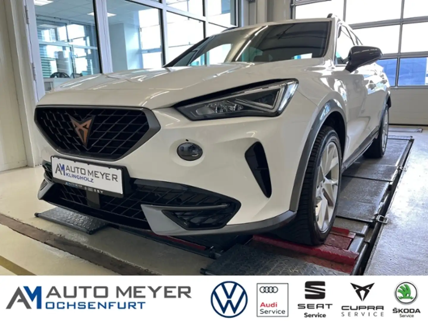 CUPRA Formentor 1.4 e-Hybrid Wireless Full Link ACC LED Weiß - 1