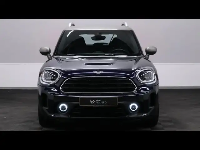 Mini Cooper Cooper view 2