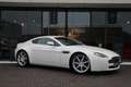 Aston Martin Vantage V8 | 385pk | Handgeschakeld | Youngtimer | BTW-aut Blanc - thumbnail 6