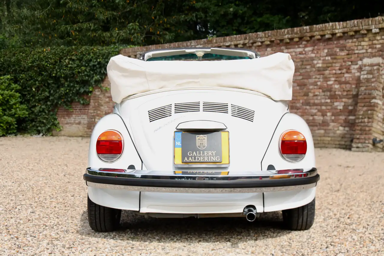 Volkswagen Beetle 1303 Convertible "Champagne Limited Edition" Resto, foto 6