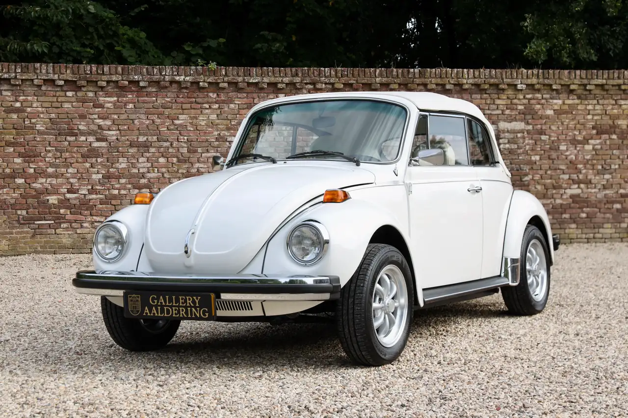 Volkswagen Beetle 1303 Convertible "Champagne Limited Edition" Resto, foto 12