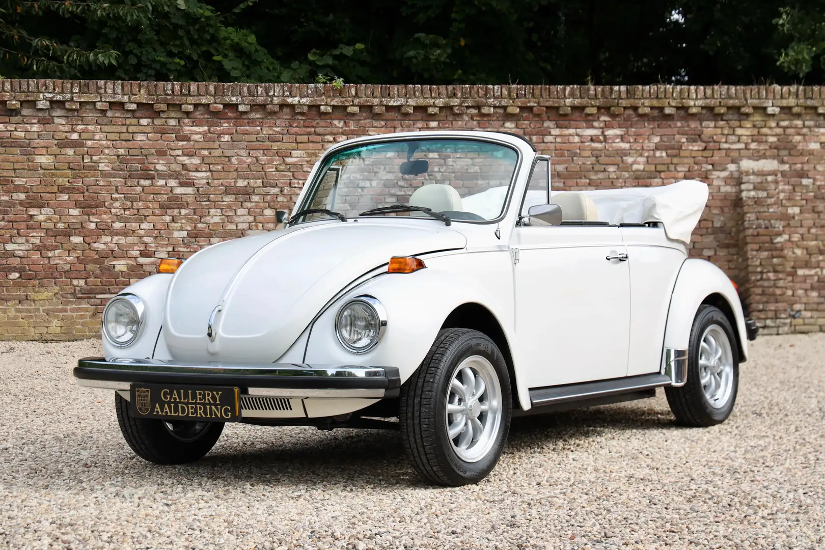 Volkswagen 1303 Convertible "Champagne Edition" Restored cond Alb - 1