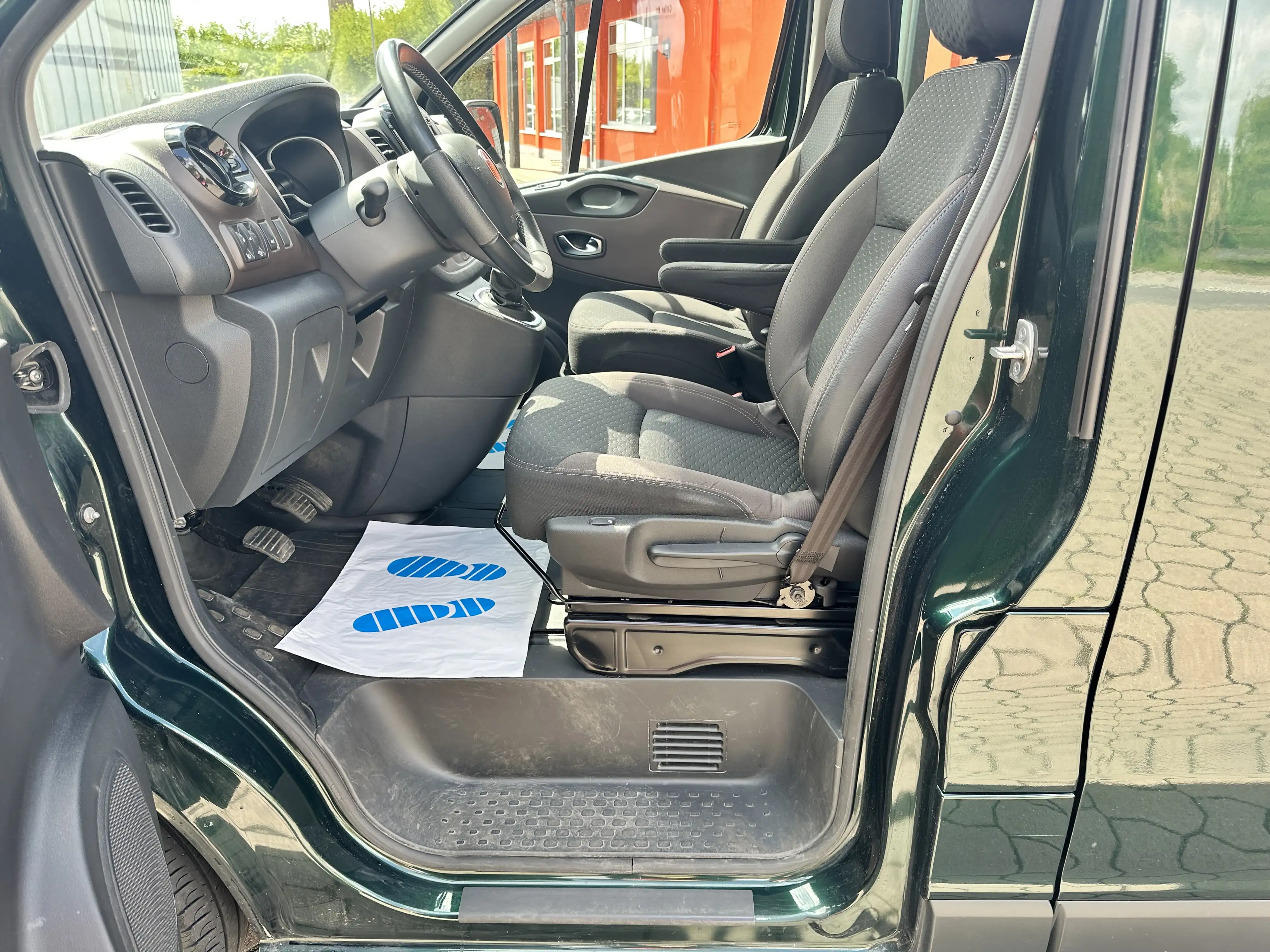 Fiat Talento L1H1 1,0t Family * Aus 1.Hand * AHK * 8 Sitze * — photo 13