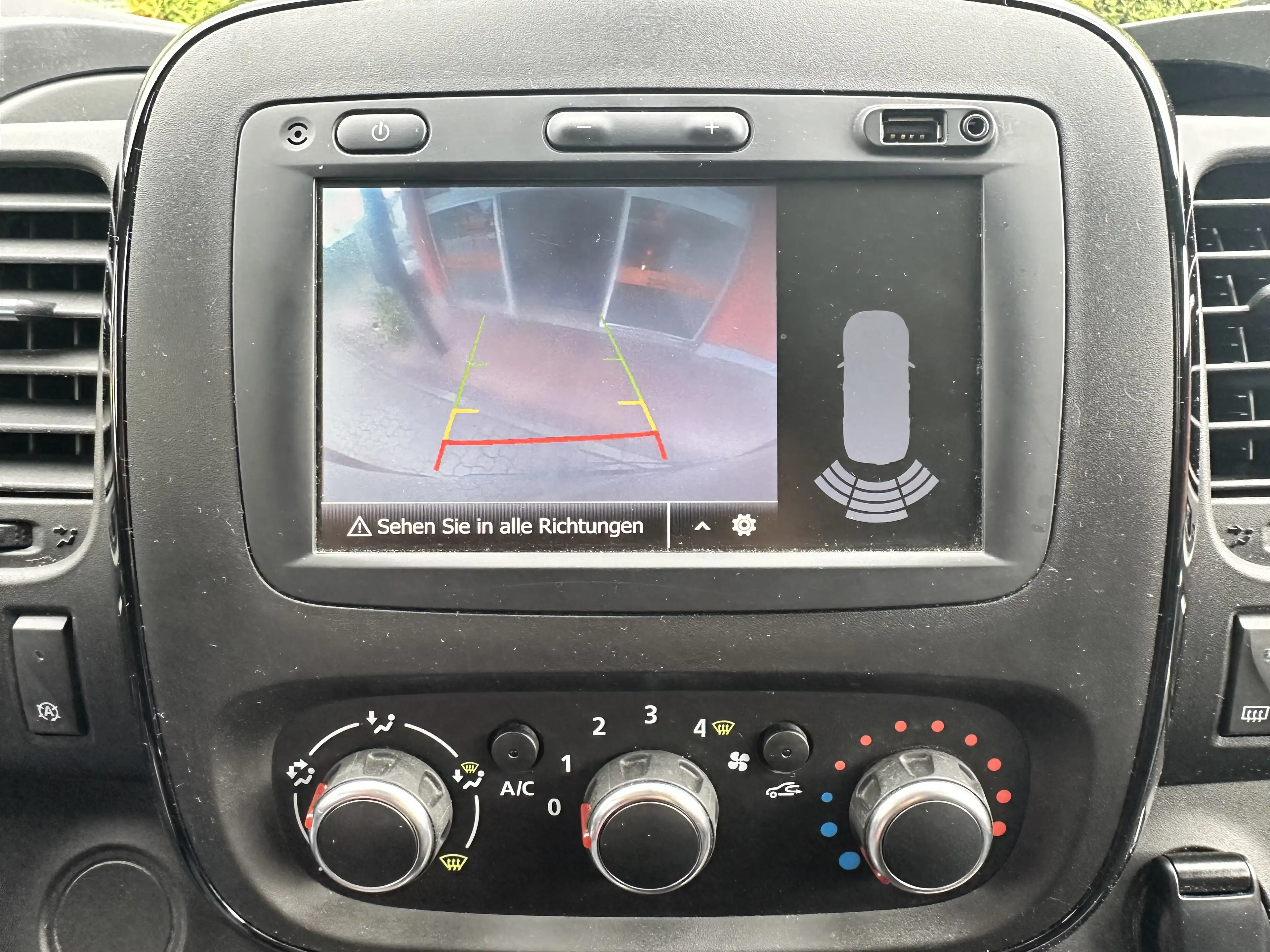 Fiat Talento L1H1 1,0t Family * Aus 1.Hand * AHK * 8 Sitze * — photo 10