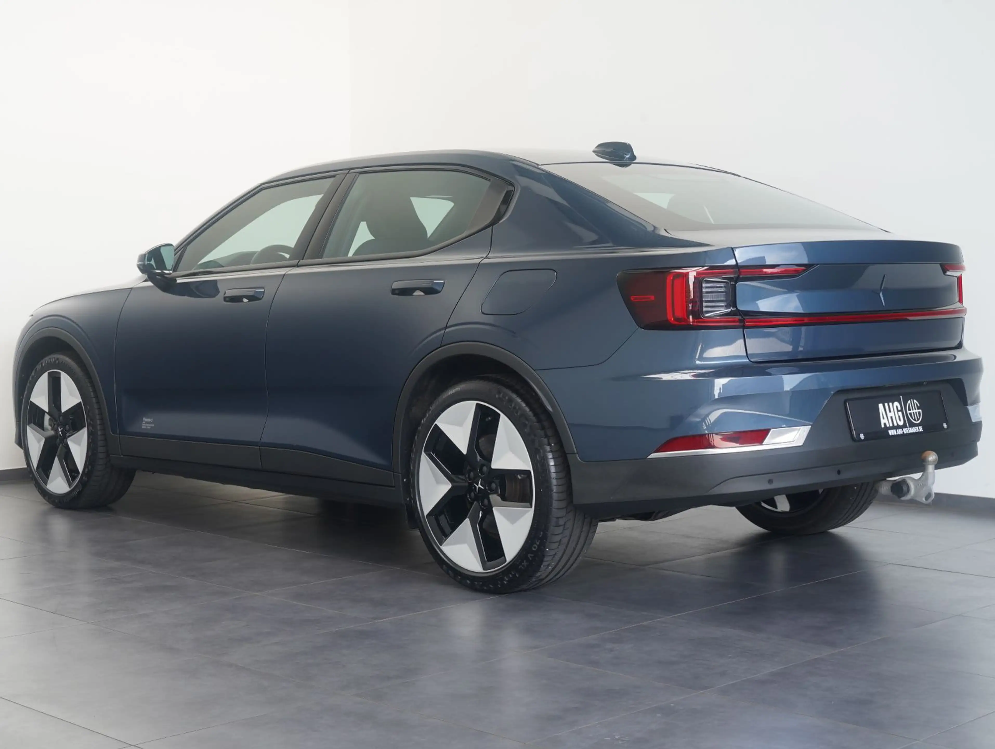 Polestar 2 Standard Range Single LED/NAVI/AHK/LM20" — photo 4