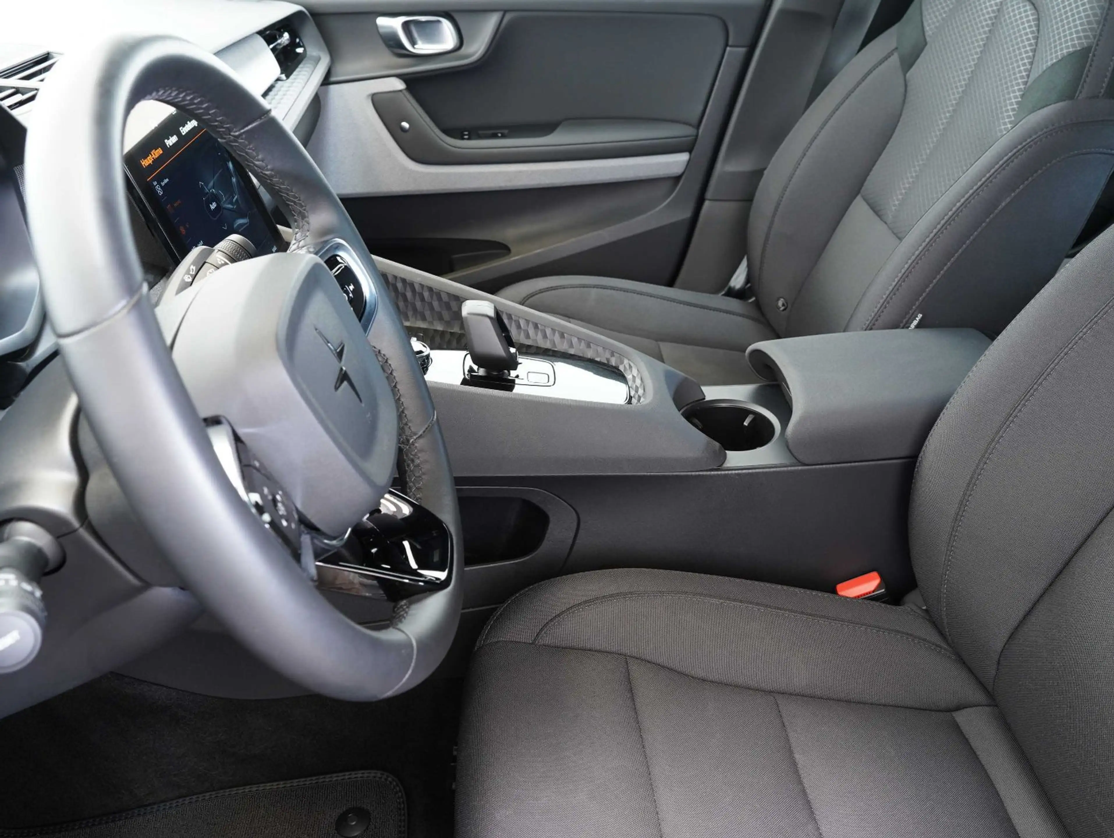 Polestar 2 Standard Range Single LED/NAVI/AHK/LM20" — photo 6