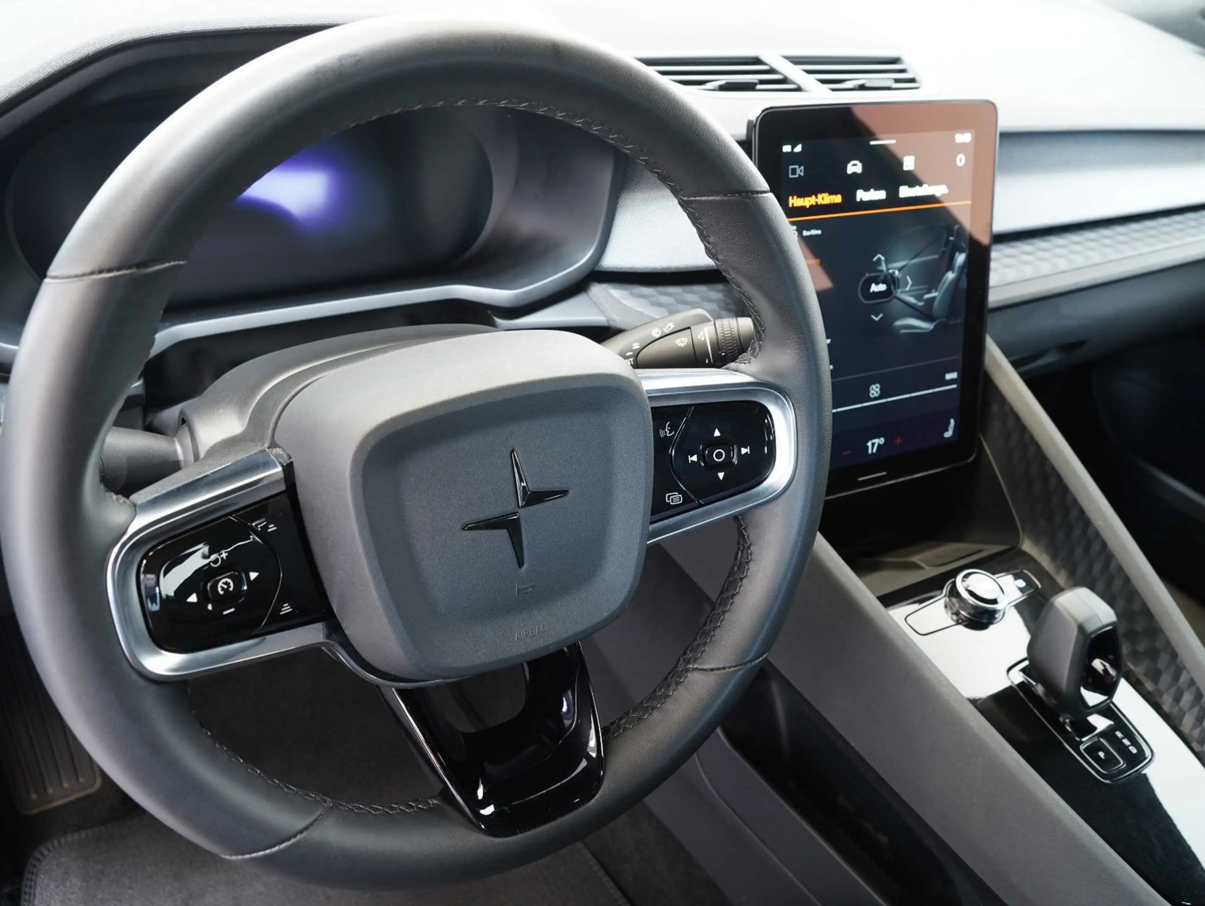 Polestar 2 Standard Range Single LED/NAVI/AHK/LM20" — photo 7