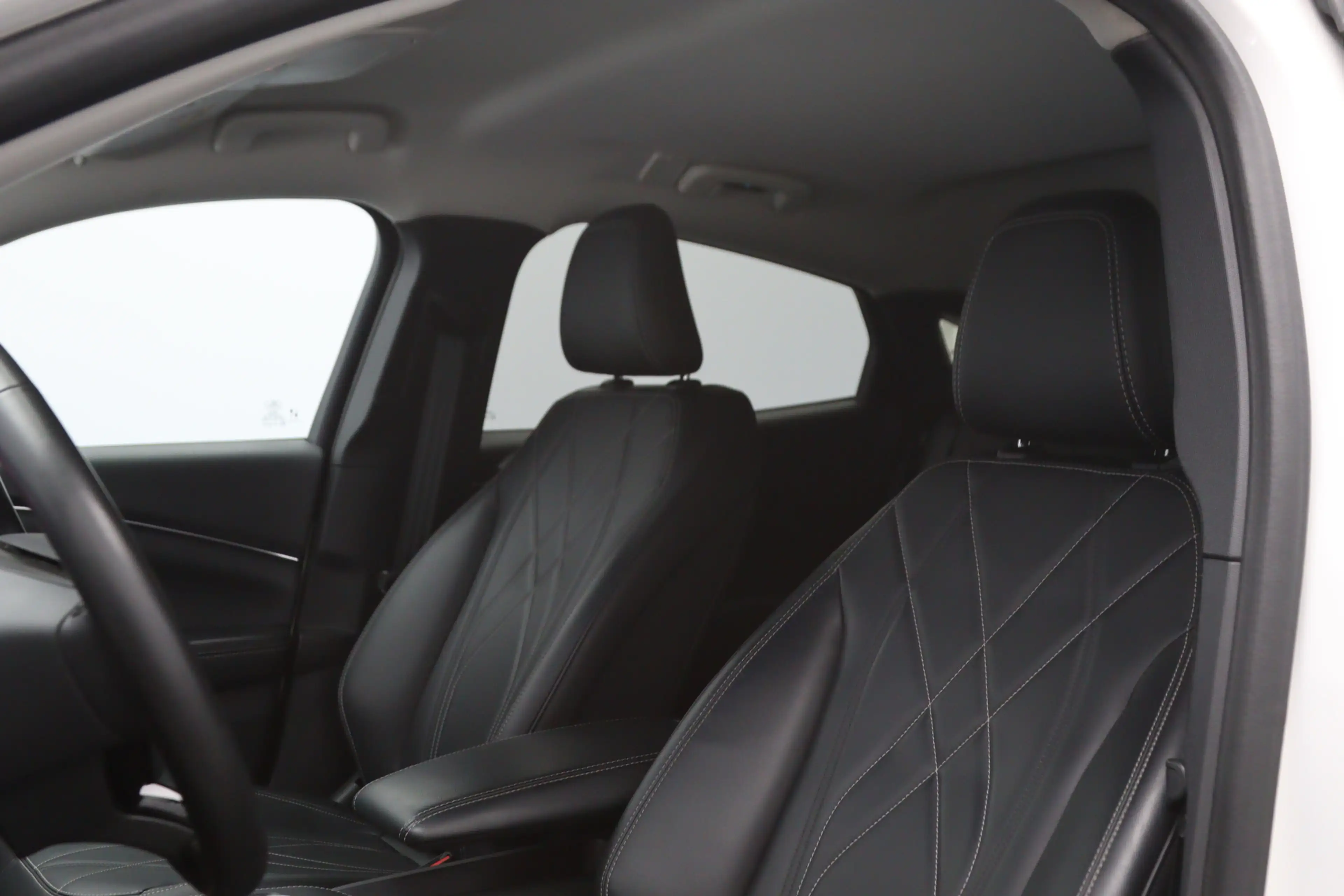 Ford Mustang Mach-E RWD 75 kWh 260 PK, SOH 92 %, Camera, Carplay, Adap — photo 3