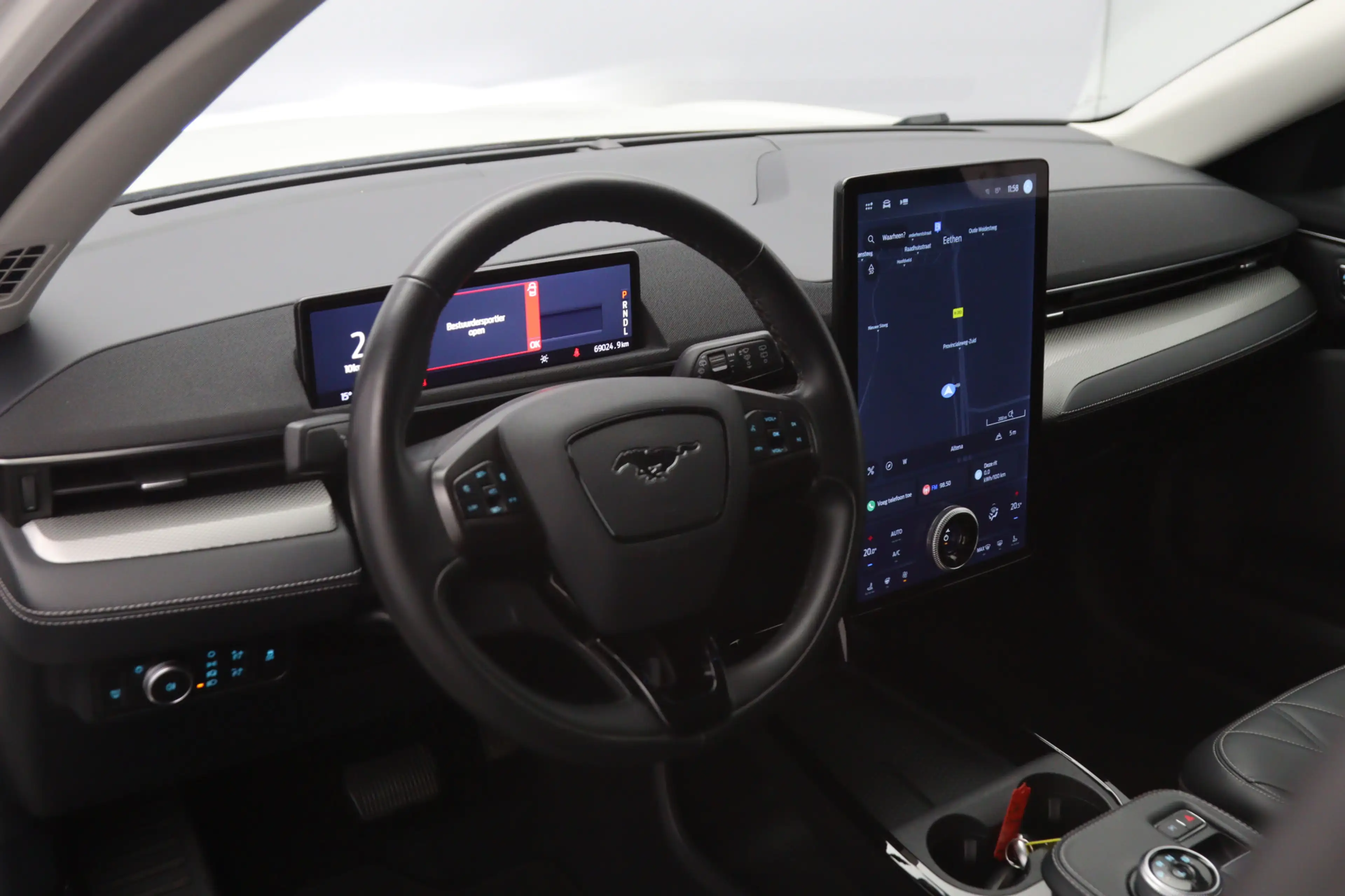 Ford Mustang Mach-E RWD 75 kWh 260 PK, SOH 92 %, Camera, Carplay, Adap — photo 15
