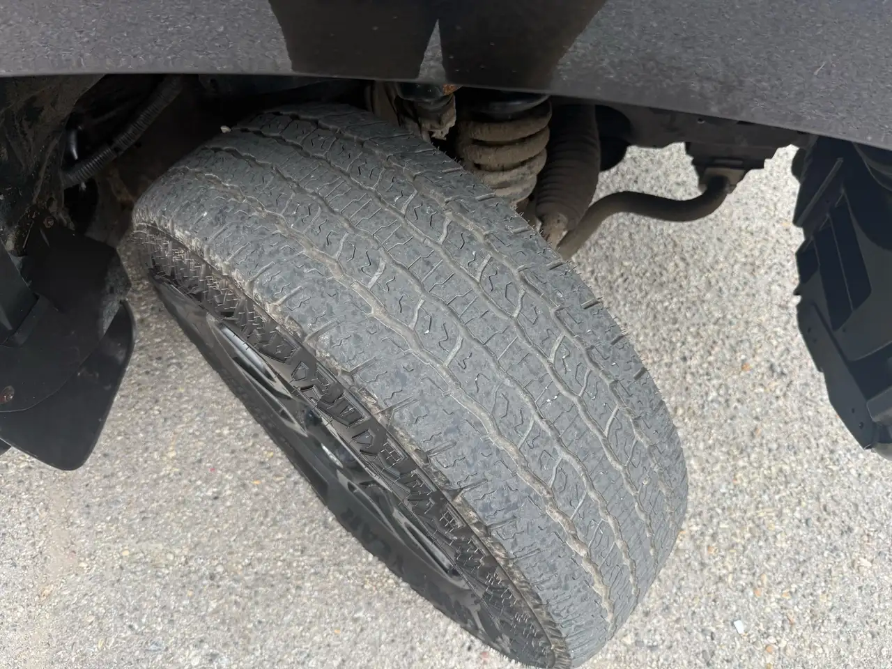 Toyota Tundra снимка Toyota Tundra
