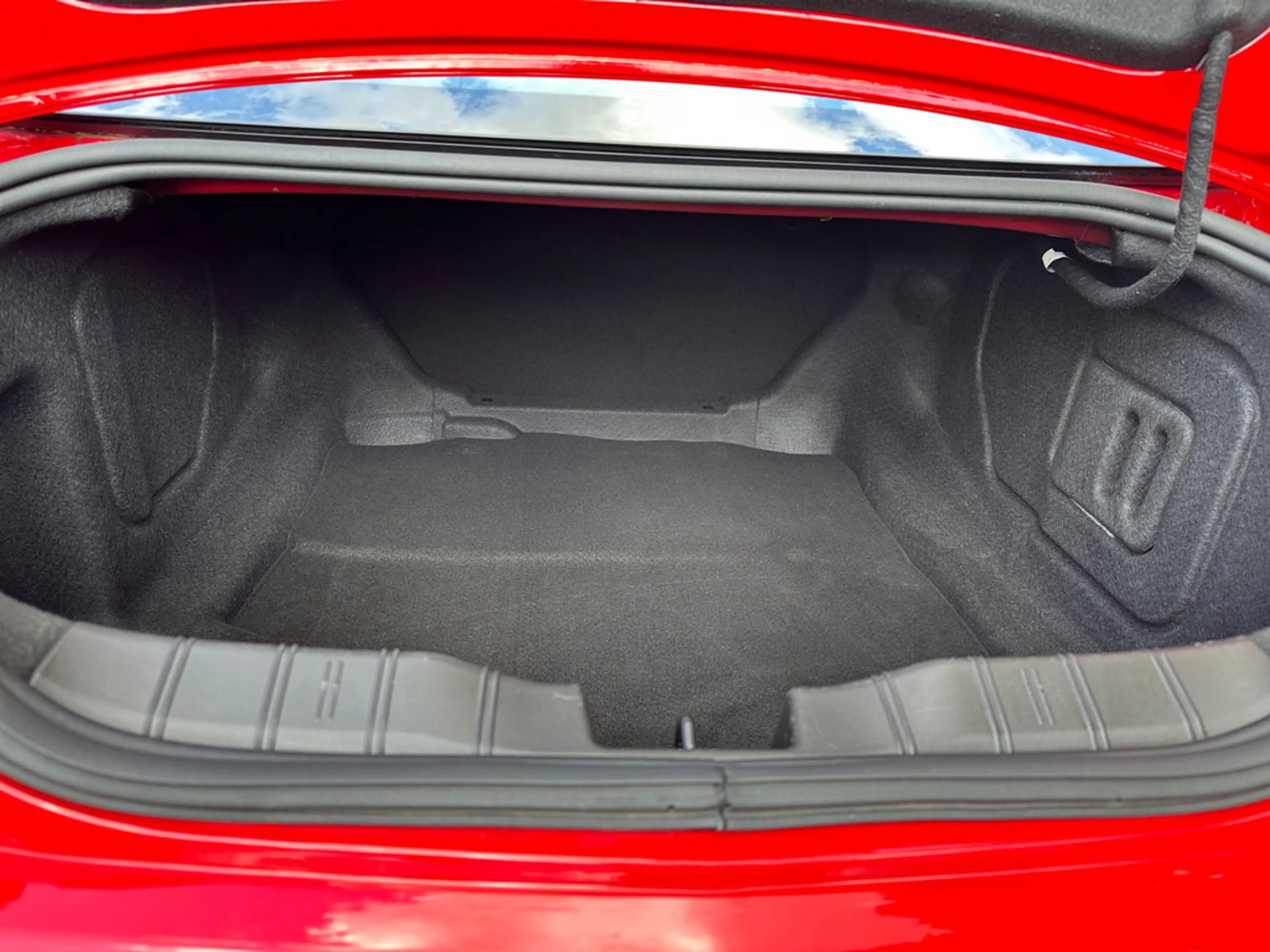 Chevrolet Camaro Coupé 6.2L V8 EU Recaro Klappe — photo 29