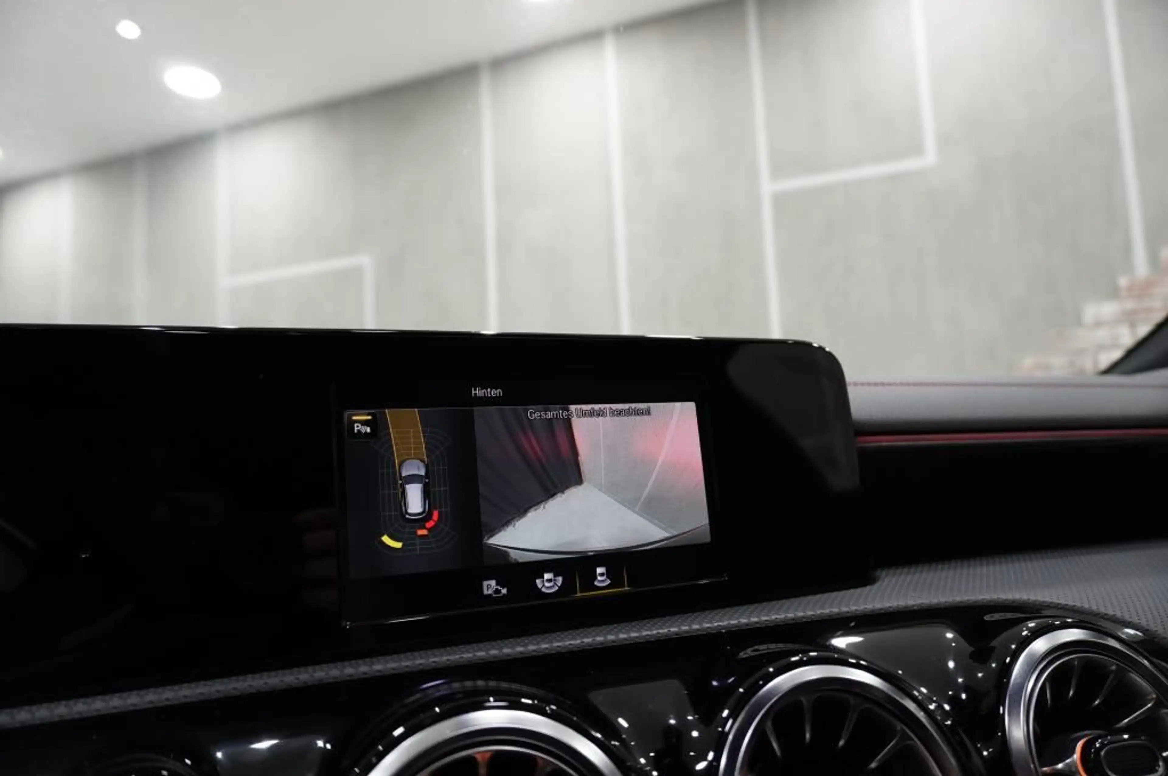 Mercedes-Benz CLA 220 8G-DCT AMG Line Standhz — photo 10