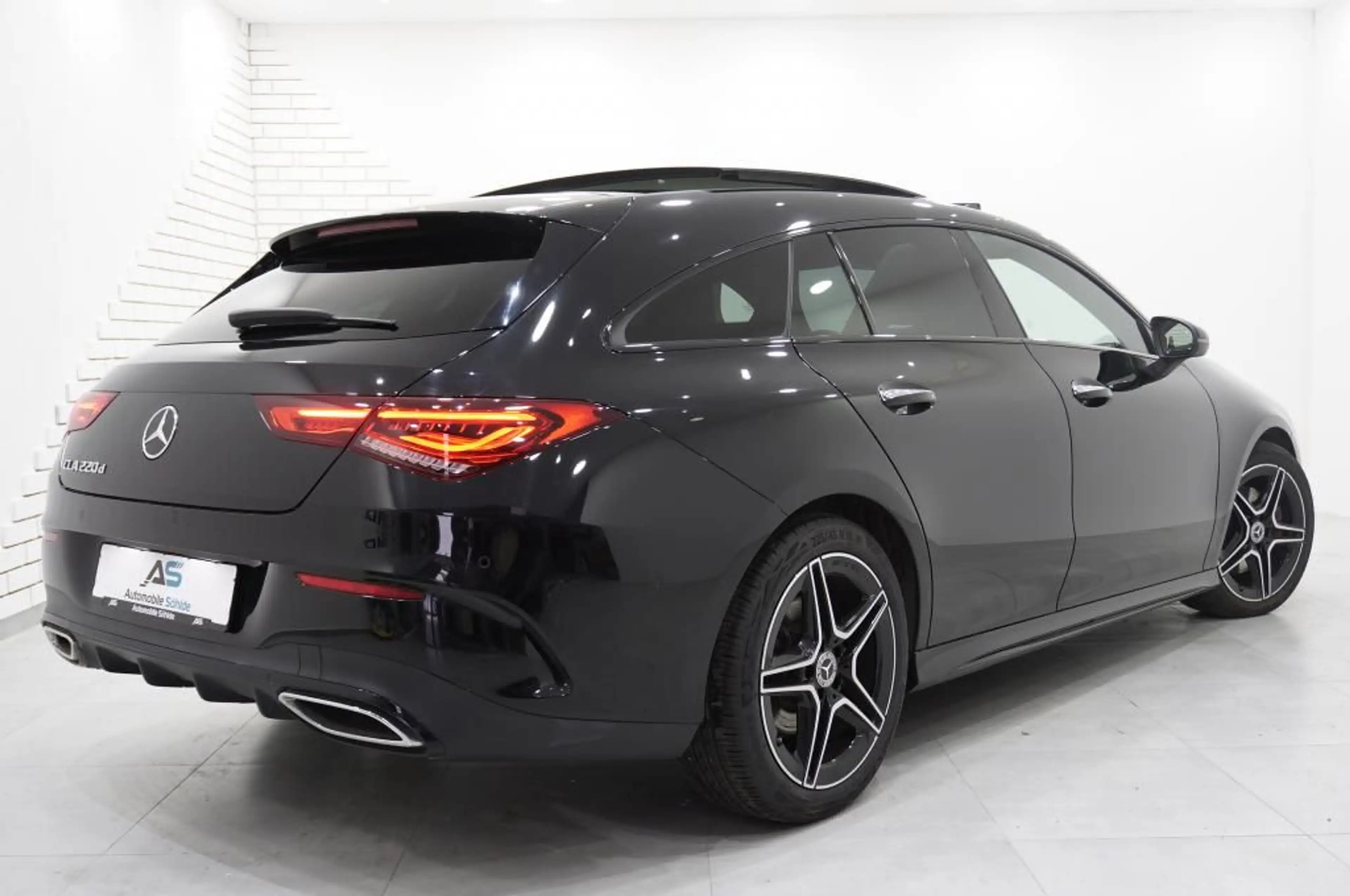 Mercedes-Benz CLA 220 8G-DCT AMG Line Standhz — photo 3
