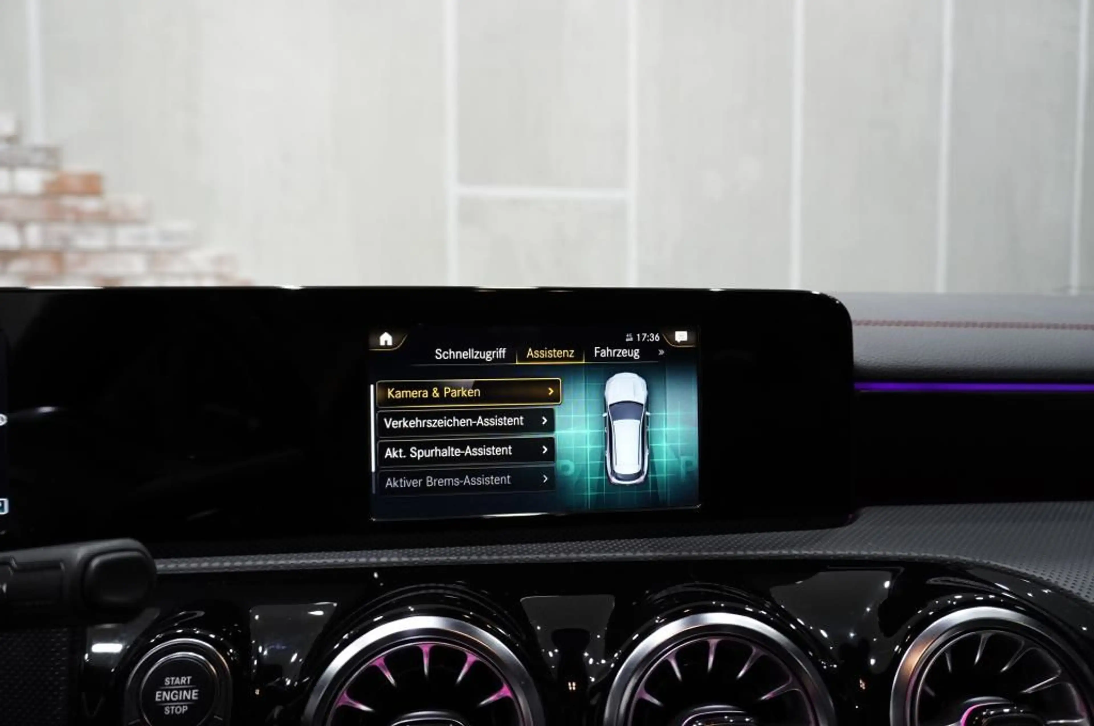 Mercedes-Benz CLA 220 8G-DCT AMG Line Standhz — photo 13