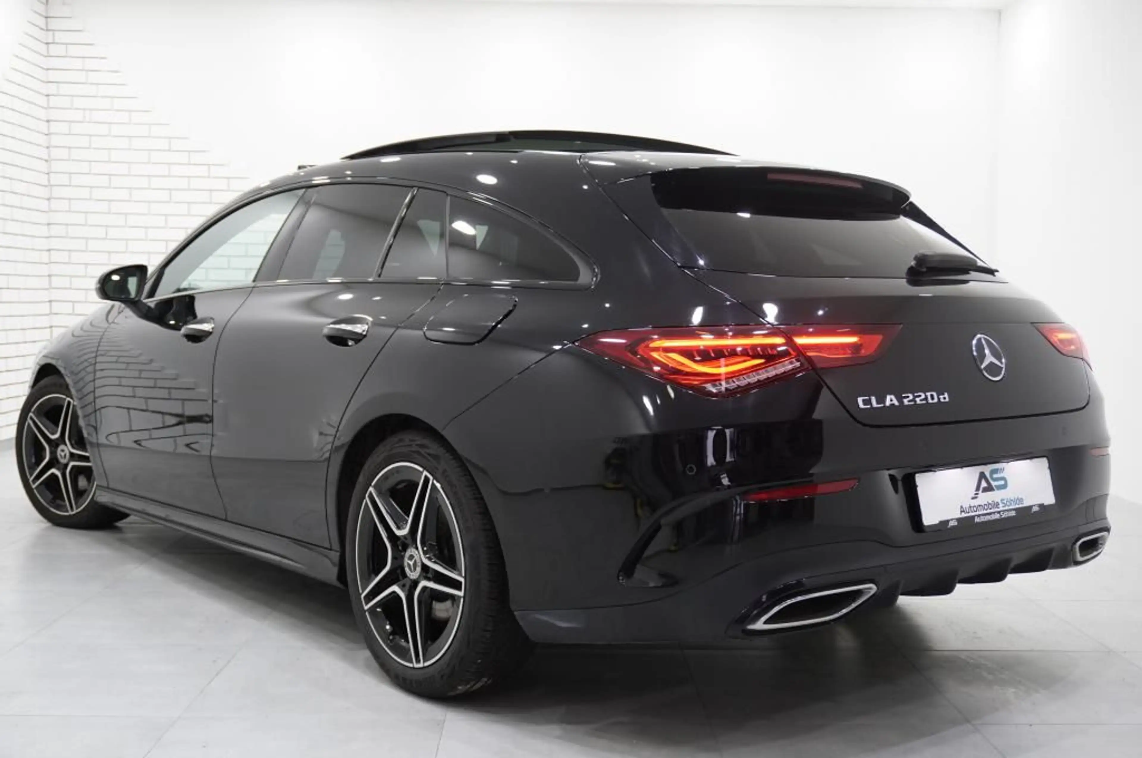 Mercedes-Benz CLA 220 8G-DCT AMG Line Standhz — photo 4