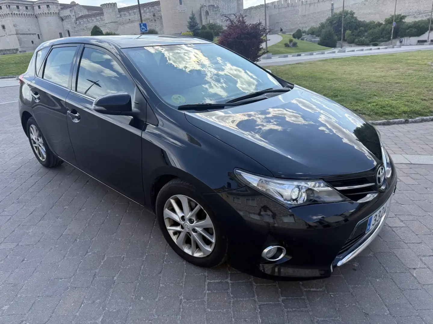 Toyota Auris 120D Feel! Negro - 2