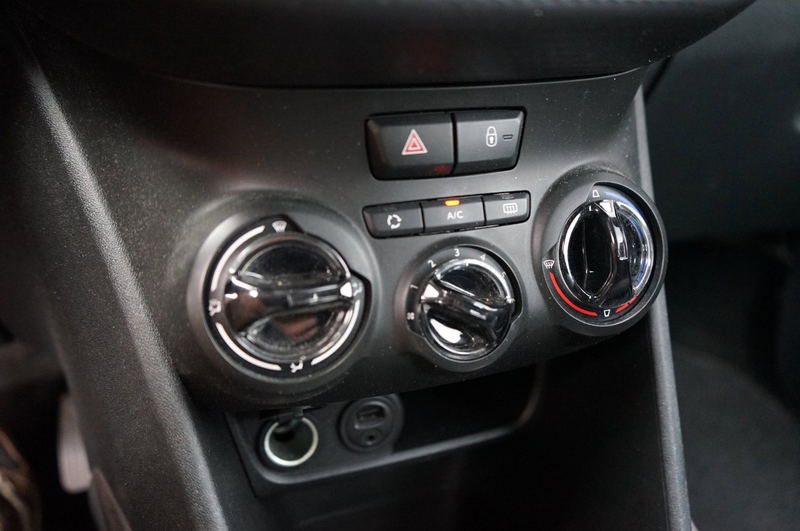 Peugeot 2008 1.2 PureTech Blue Lion, Airco, Navi, PDC, Airco, T — photo 19