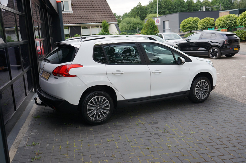 Peugeot 2008 1.2 PureTech Blue Lion, Airco, Navi, PDC, Airco, T — photo 6