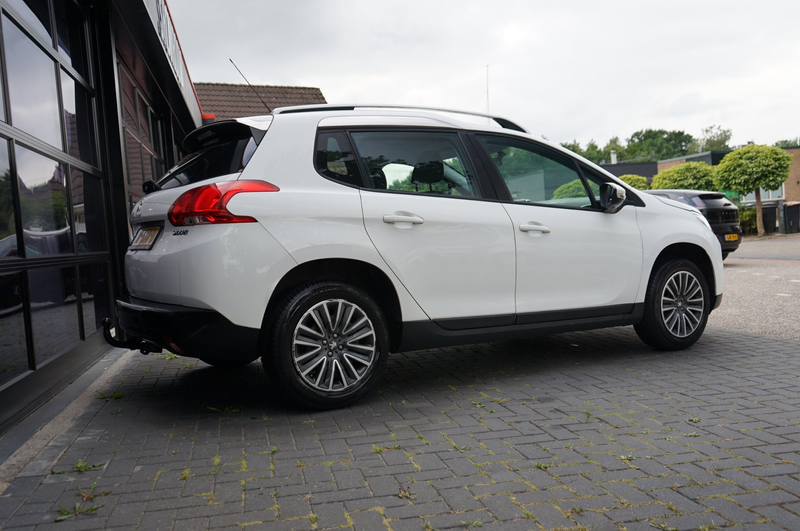 Peugeot 2008 1.2 PureTech Blue Lion, Airco, Navi, PDC, Airco, T — photo 8