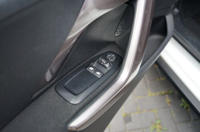 Peugeot 2008 1.2 PureTech Blue Lion, Airco, Navi, PDC, Airco, T — photo 15