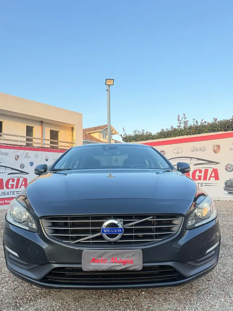 Volvo S60 S60 D5 AWD Geartronic Momentum Grigio - 1