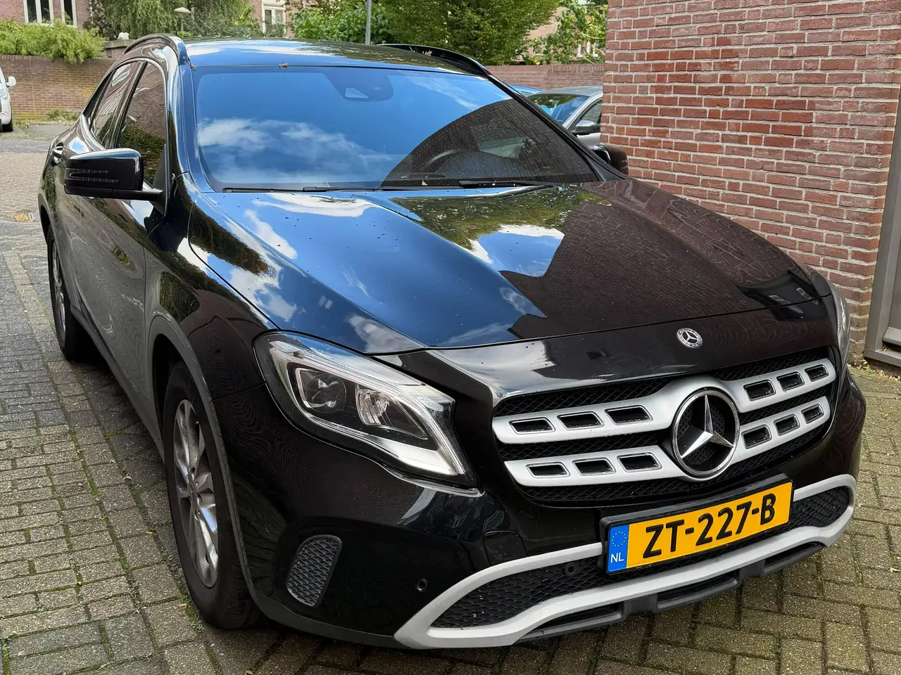 Mercedes-Benz GLA 180