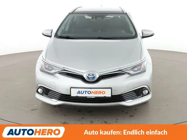 Toyota Auris view 9