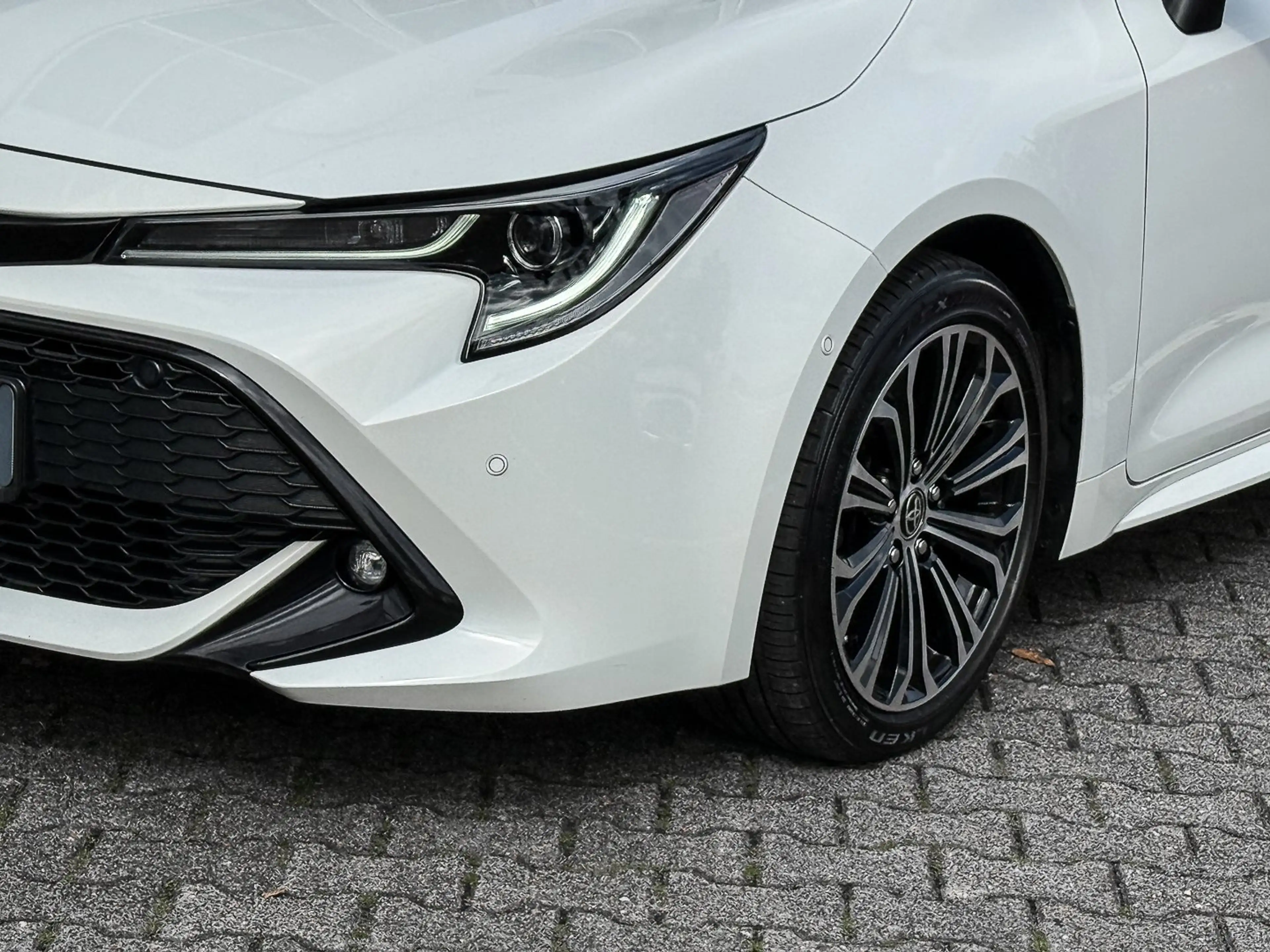 Toyota Corolla 2.0 l Hyb. 5-tg PDC, Kamera — photo 3