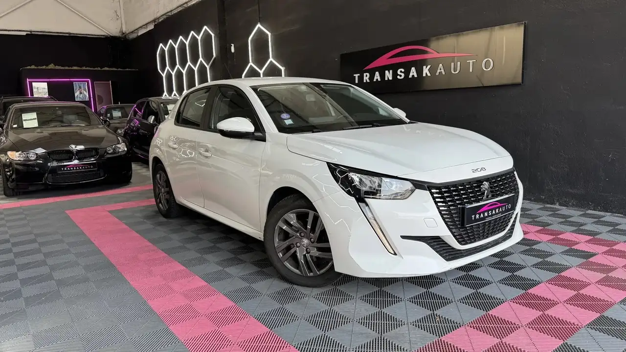 Peugeot 208 208