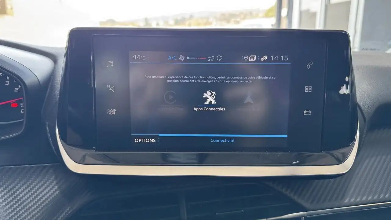 Peugeot 208 208 — photo 12