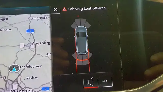 Audi Q3 view 14
