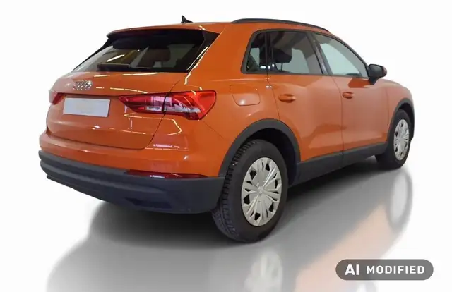 Audi Q3 view 5