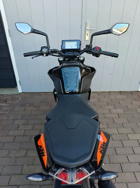KTM 390 Duke - foto 7