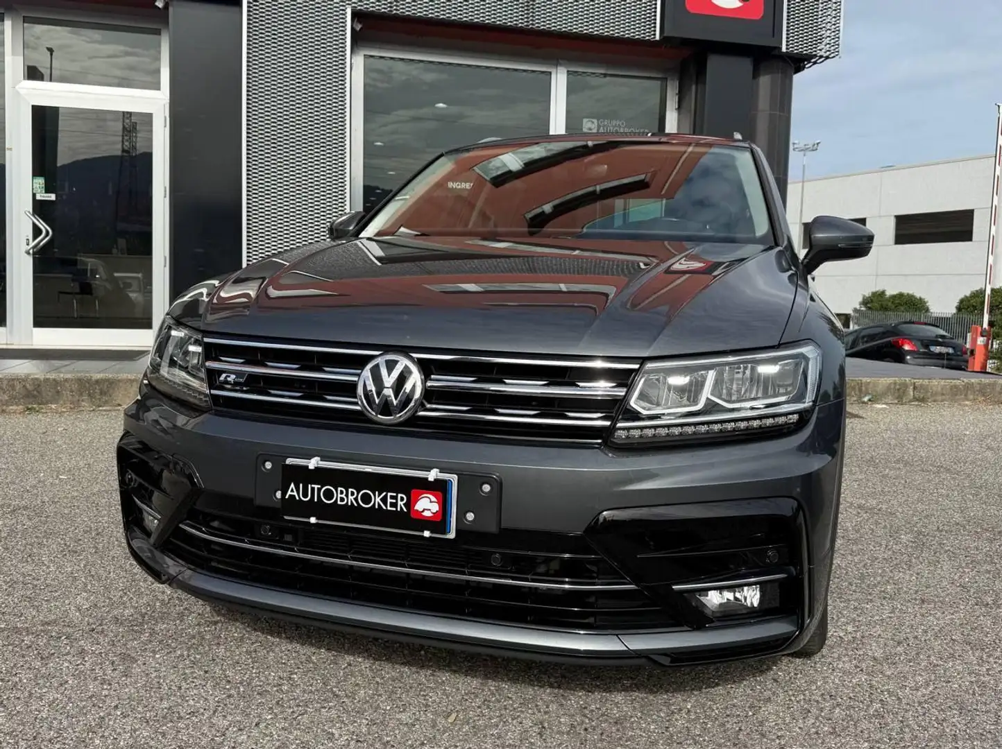 Volkswagen Tiguan 1.6 TDI SCR R-Line  BlueMotion Technology Grigio - 2