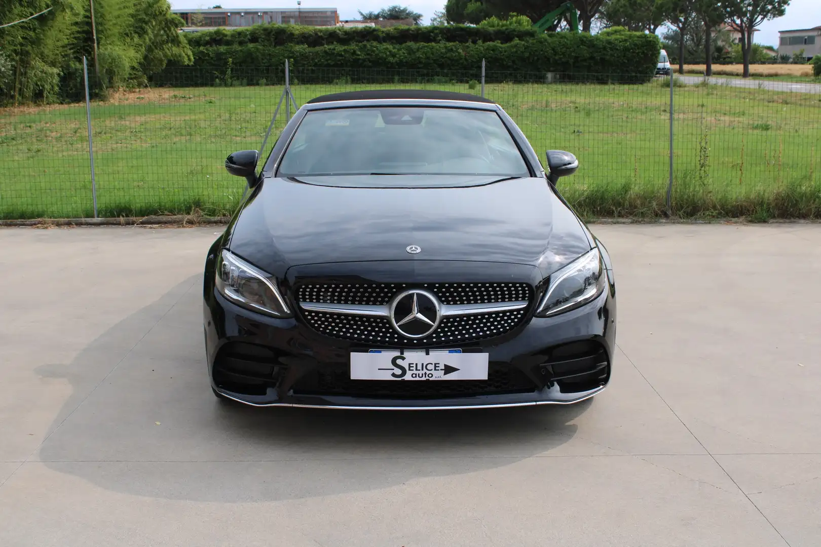 Mercedes-Benz C 220 Cabrio d Premium Plus auto Černá - 2