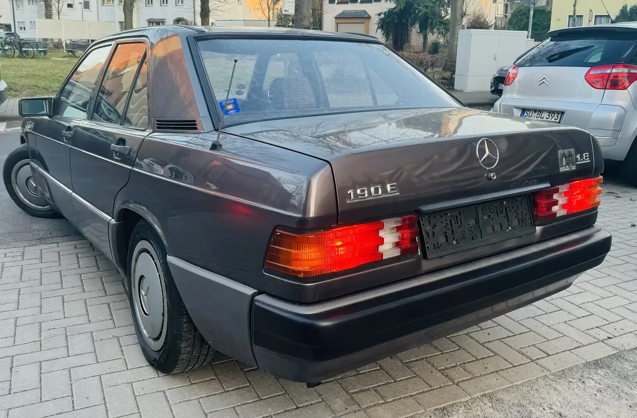 Mercedes-Benz 190 E 1.8 / 190 / 1. HAND, foto 4