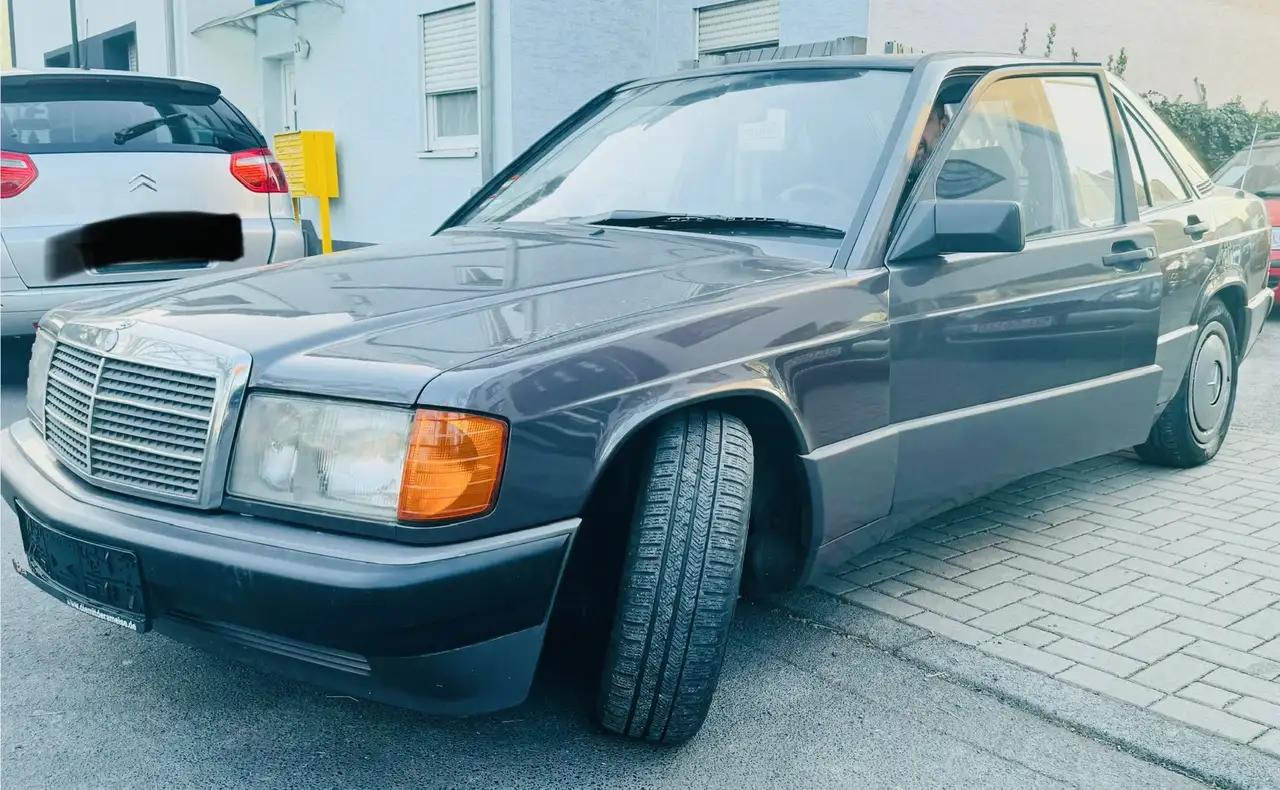 Mercedes-Benz 190 E 1.8 / 190 / 1. HAND, foto 2