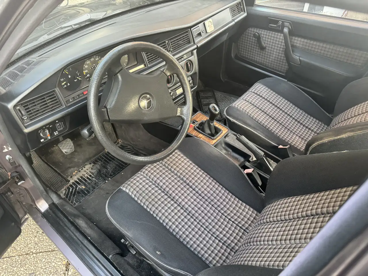 Mercedes-Benz 190 E 1.8 / 190 / 1. HAND, foto 6