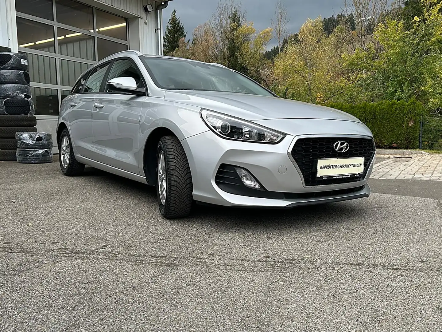 Hyundai i30 CW 1,4 MPI Click Silber - 2
