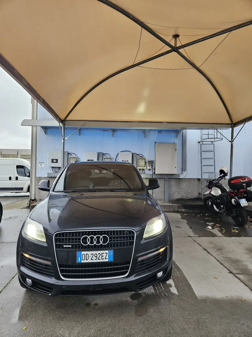 Audi Q7 3.0 V6 tdi quattro tiptronic 7 posti - 2