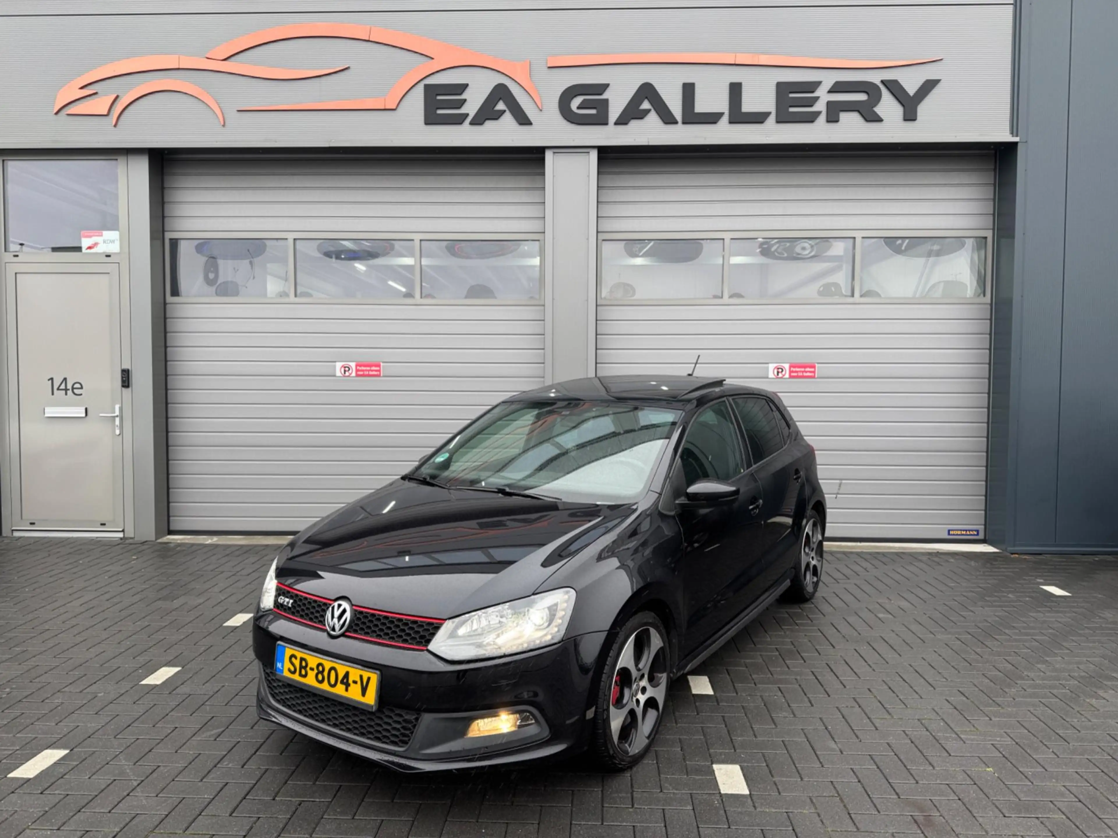 Volkswagen Polo GTI 1.4 TSI DSG 180PK PANO Navi Airco Cruise — photo 4