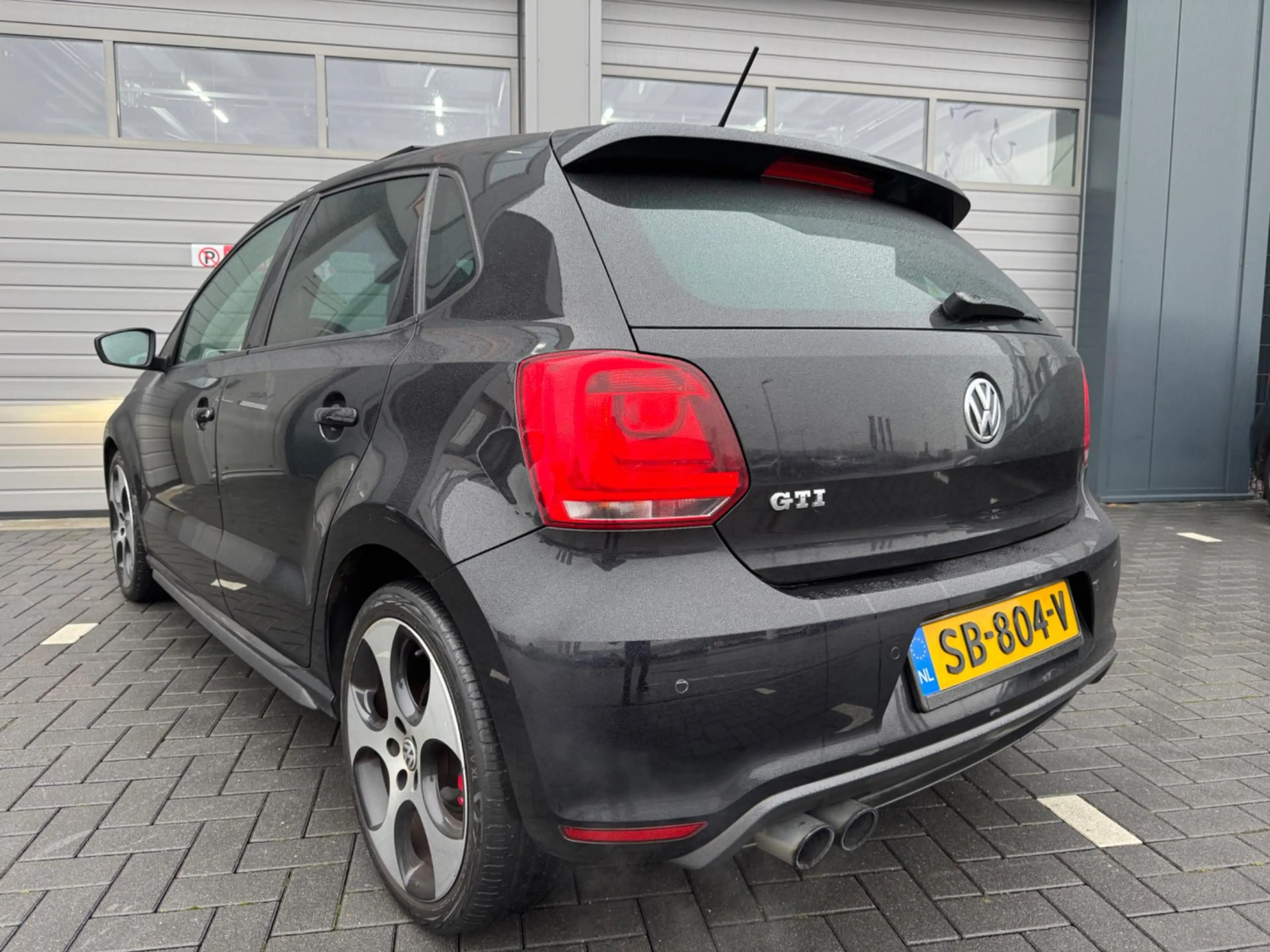 Volkswagen Polo GTI 1.4 TSI DSG 180PK PANO Navi Airco Cruise — photo 2