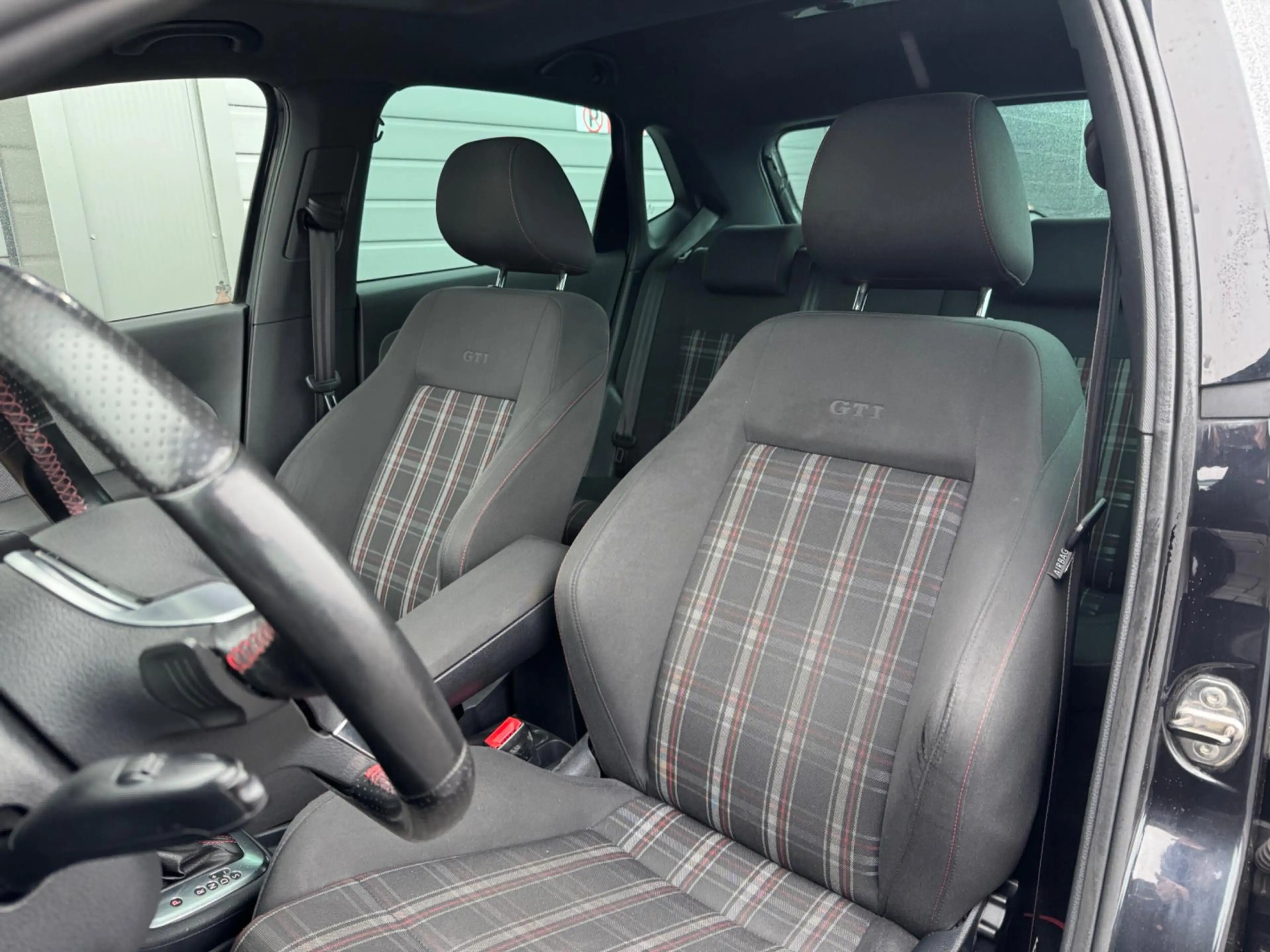 Volkswagen Polo GTI 1.4 TSI DSG 180PK PANO Navi Airco Cruise — photo 14